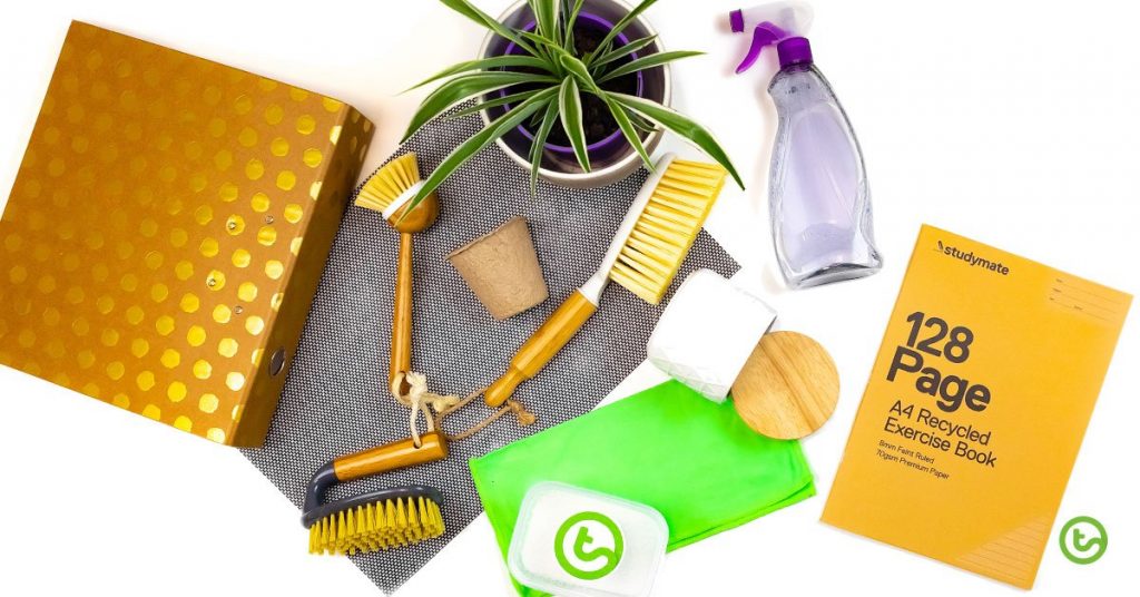 environmentally-friendly-ways-to-clean-your-classroom
